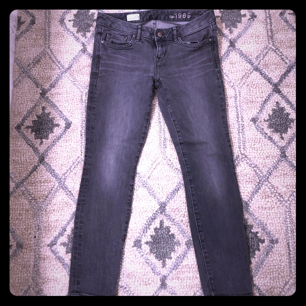 Gap 1969 gray skinny jeans